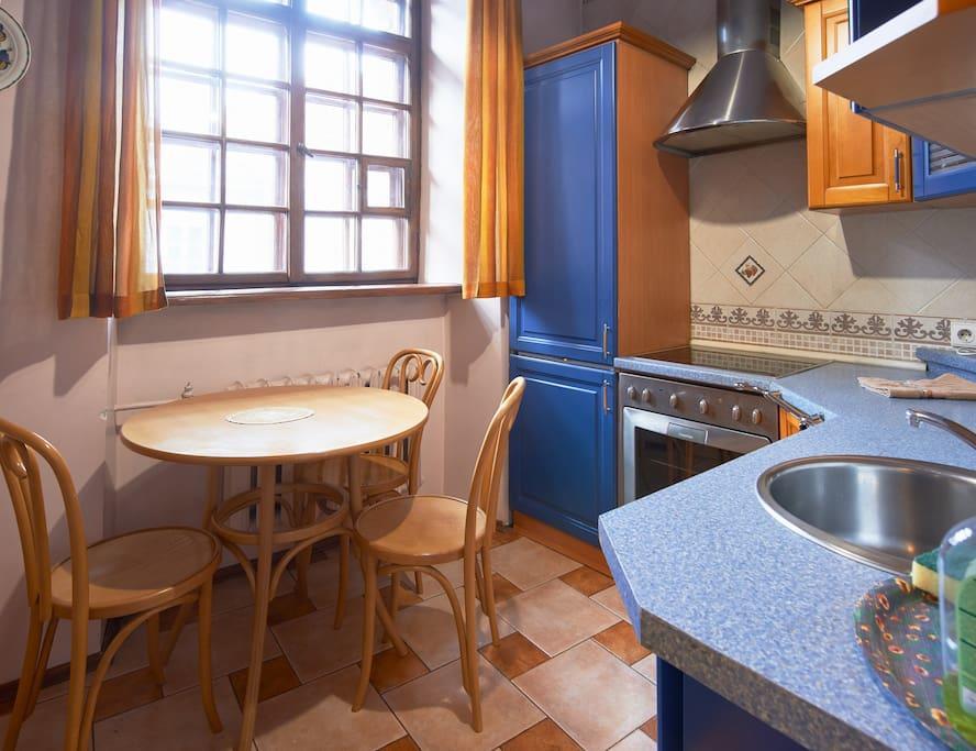 Cozy Apartment In Gothic Style House In The Heart Of The Old Town فيلنيوس المظهر الخارجي الصورة